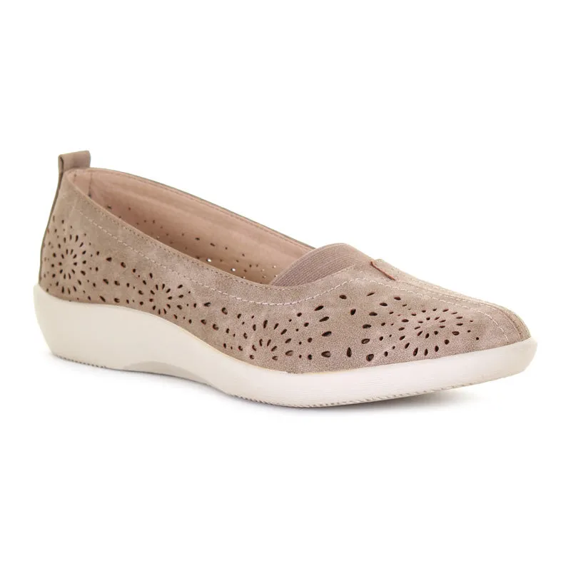Women's Sidra Gored Perf Casual Camel